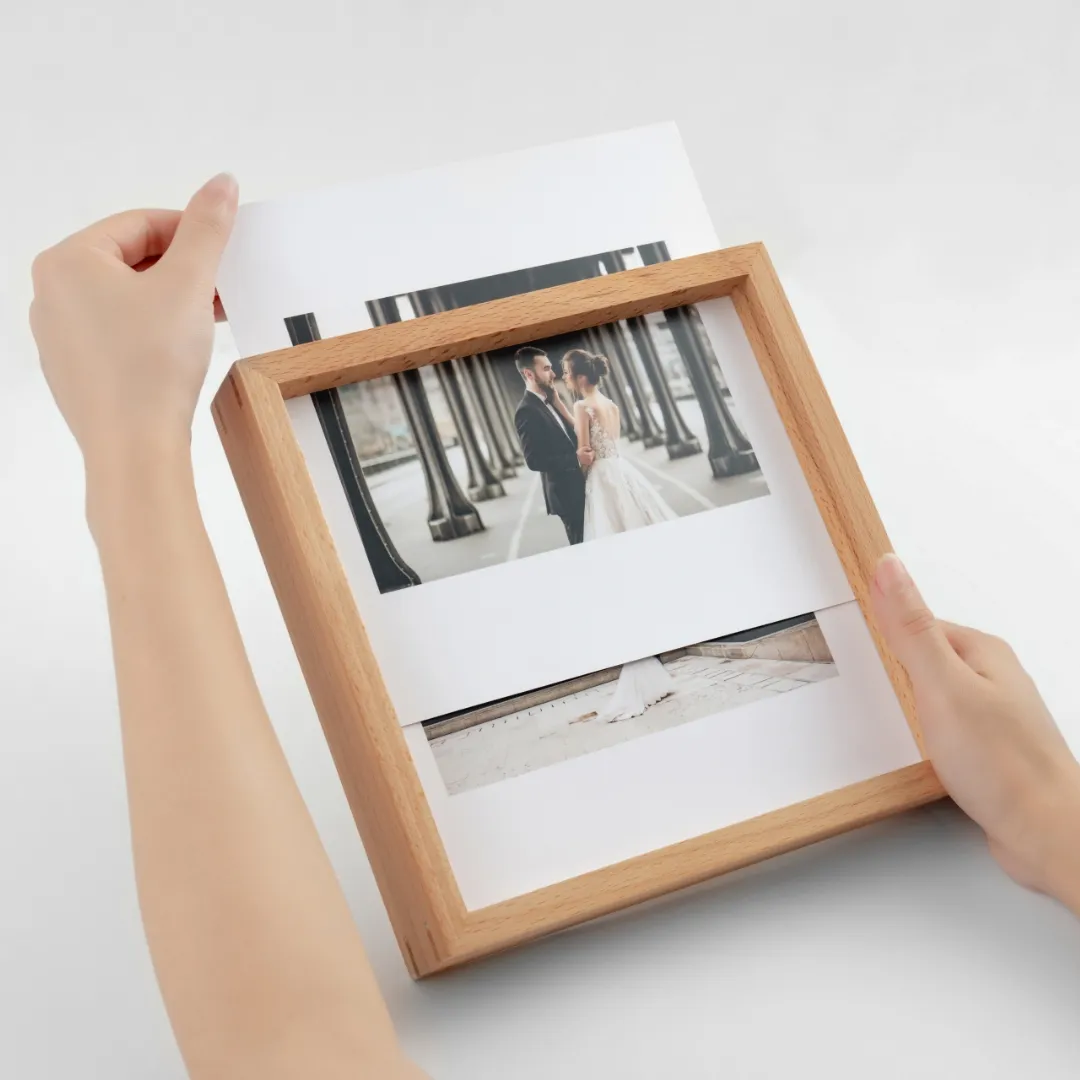 Hanging Swappable Photo Frame